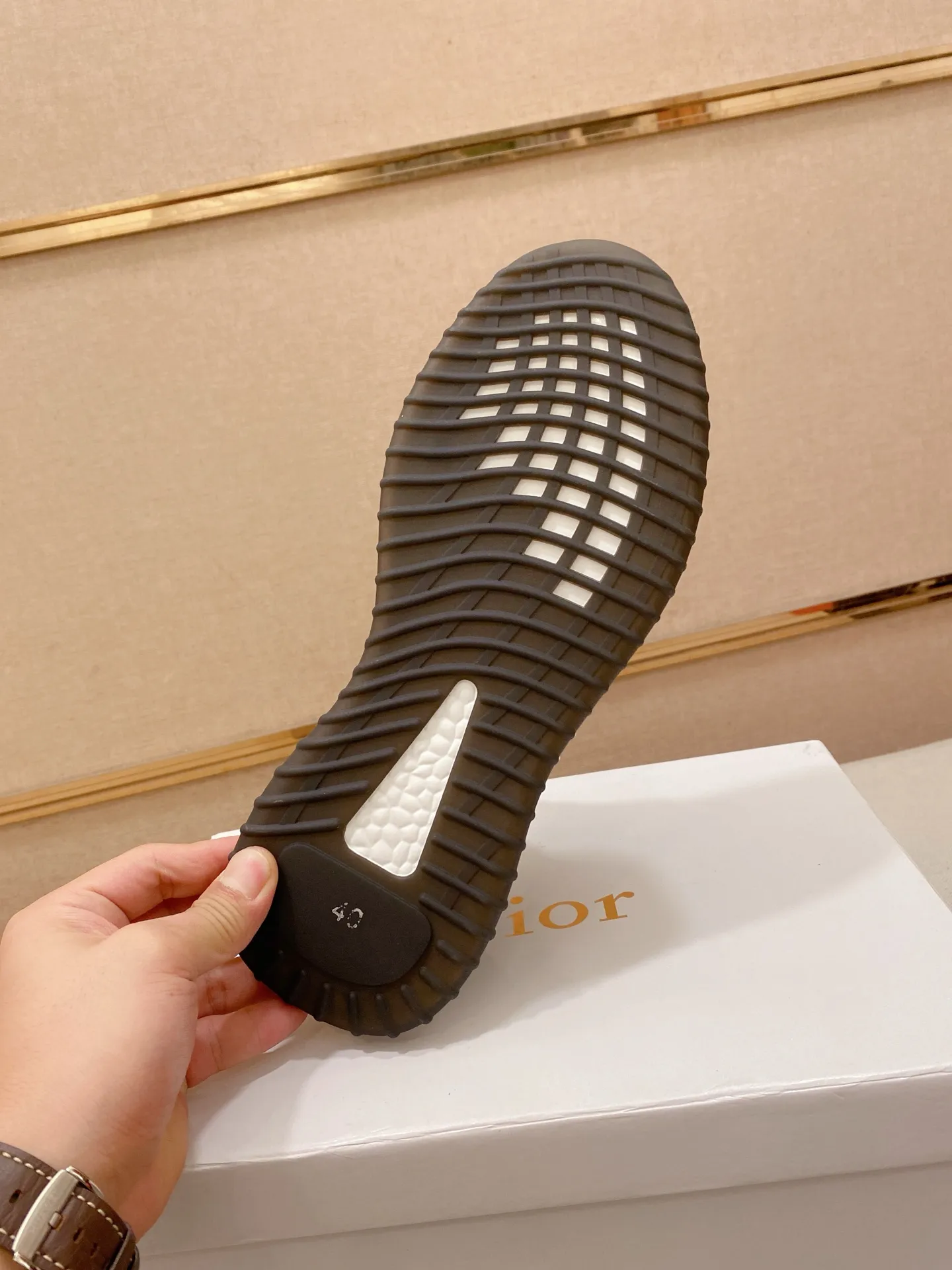 Factory price: 440💰[Dior·Dior] New casual sports style men's shoes, new spring and summer design, perfect workmanship, lace-up lazy style to create wardrobe quality, upper: imported cowhide, sheepskin lining is soft and comfortable, ultra-light TPU wear-resistant outsole, simple, versatile fashion men's shoes, excellent color code number 38--44. (Can be customized for 45 non-refundable)